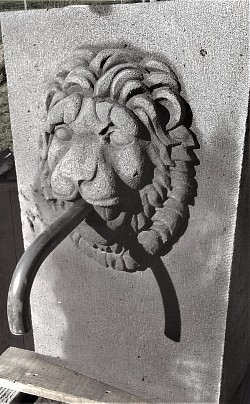 Tête de lion pour fontaine